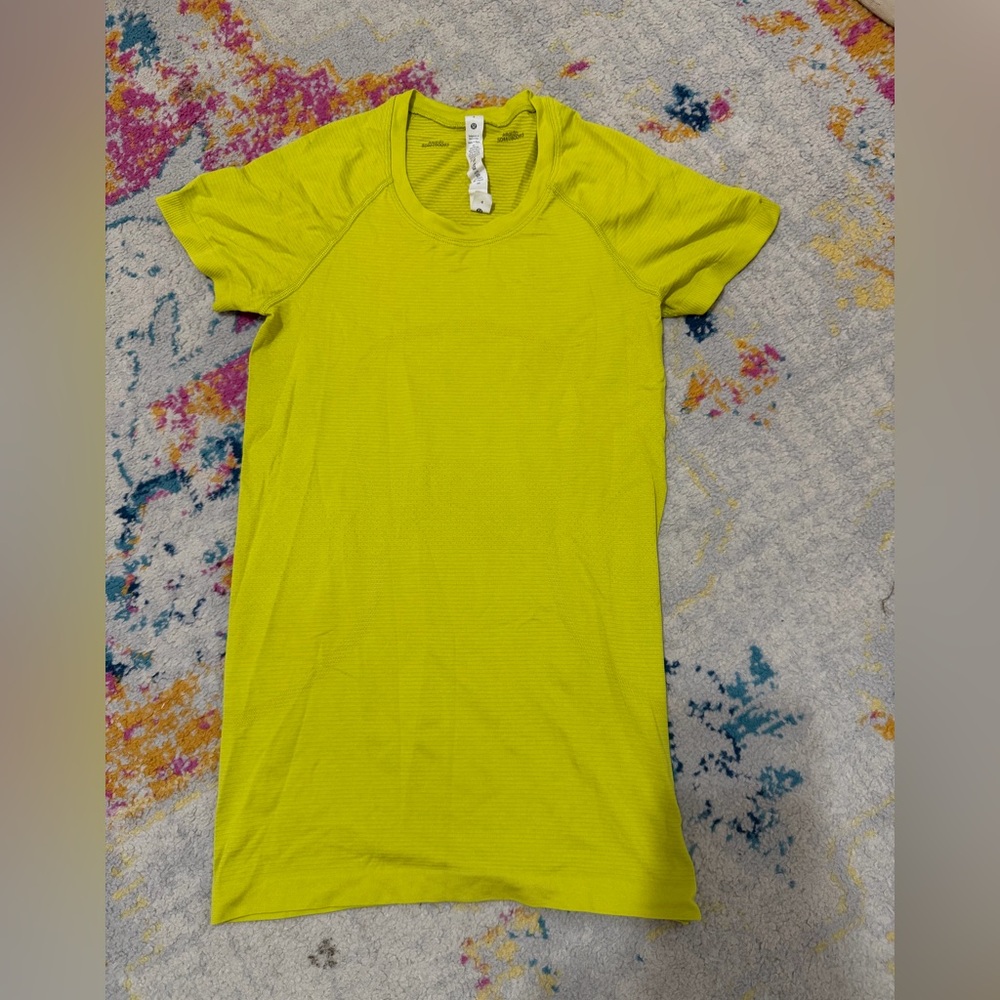 Lululemon top